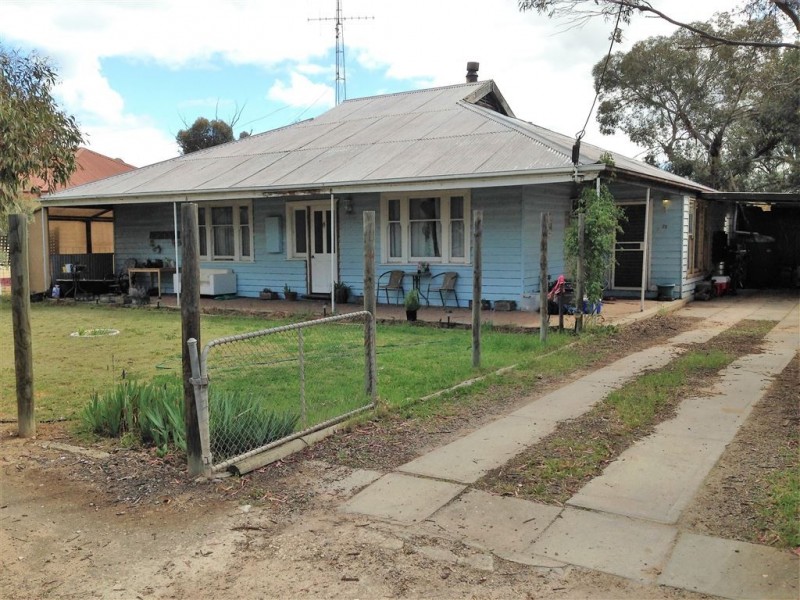 31 Adelaide Road, Pinnaroo SA 5304