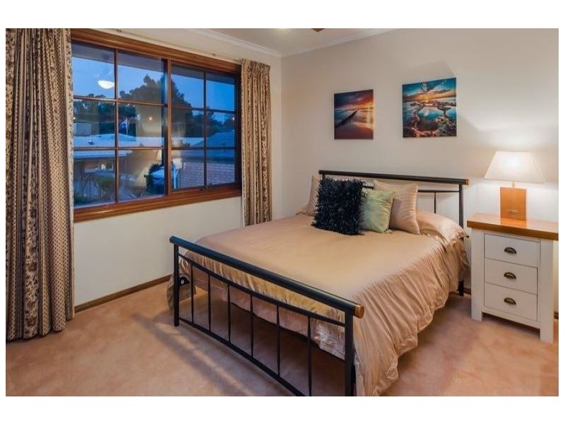 15 Golf Drive, Fairview Park SA 5126