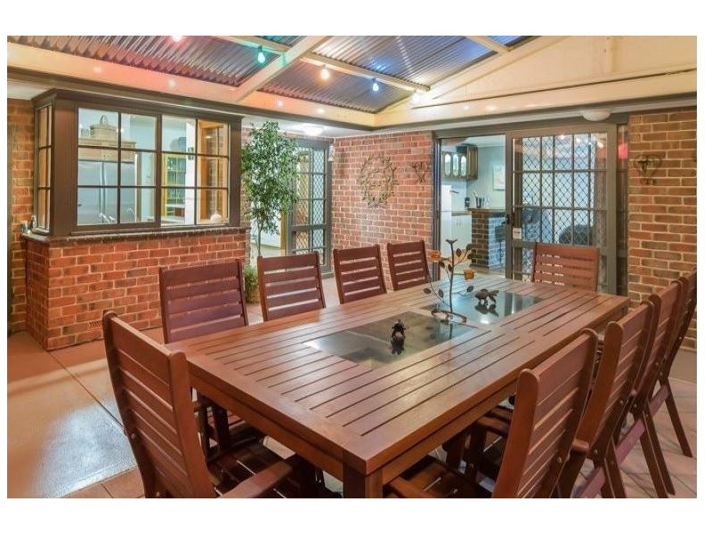 15 Golf Drive, Fairview Park SA 5126