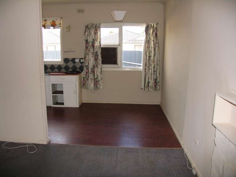 27 Fleming Avenue, Ridgehaven SA 5097