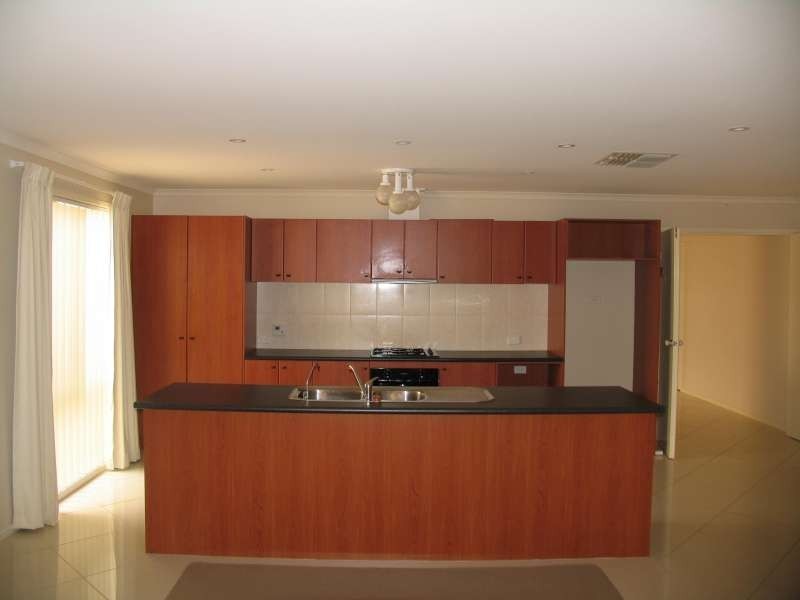 5 Nobel Court, Highbury SA 5089