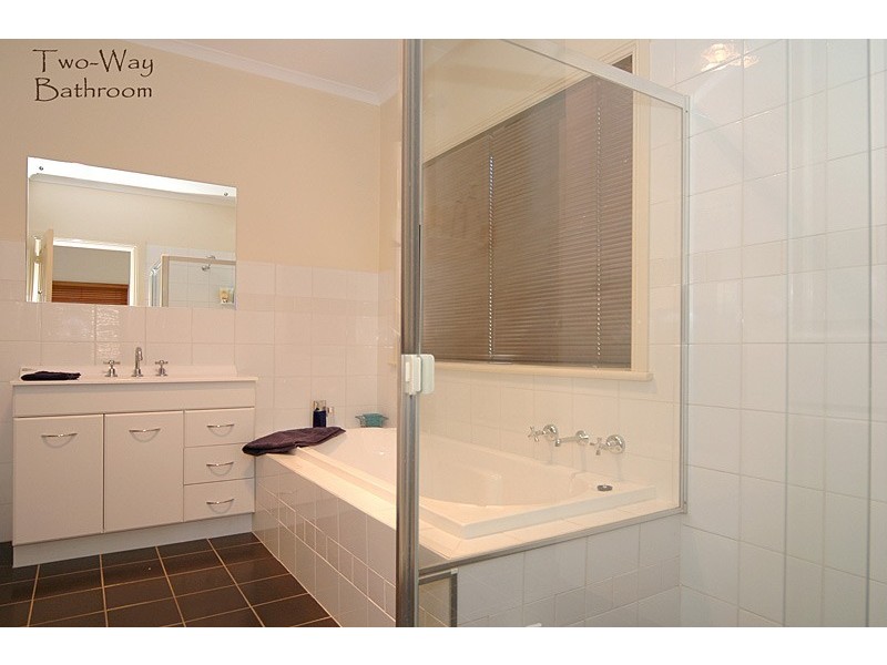 4 Hammersmith Pl, Golden Grove SA 5125