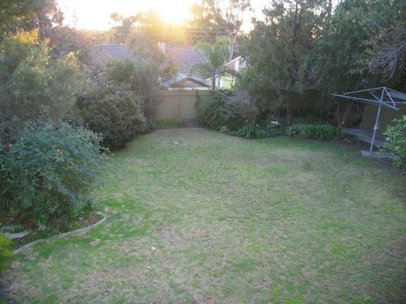 8 Laura St, Vista SA 5091