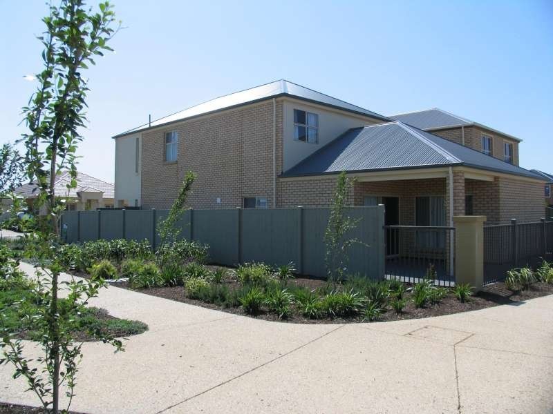 10 Mowbray st, Mawson Lakes SA 5095