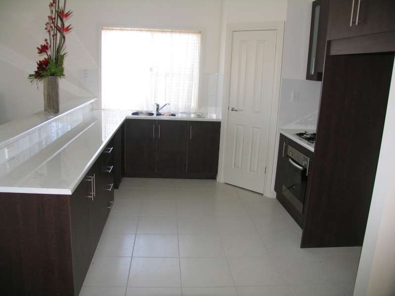 10 Mowbray st, Mawson Lakes SA 5095