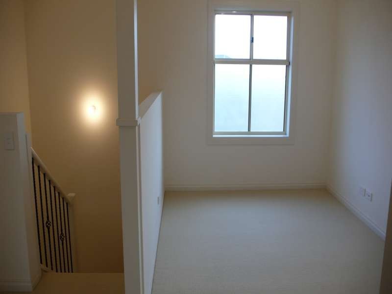 10 Mowbray st, Mawson Lakes SA 5095