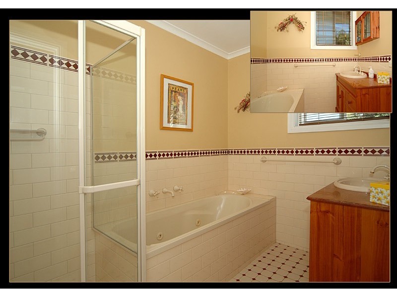 10 Pangari Drive, Fairview Park SA 5126