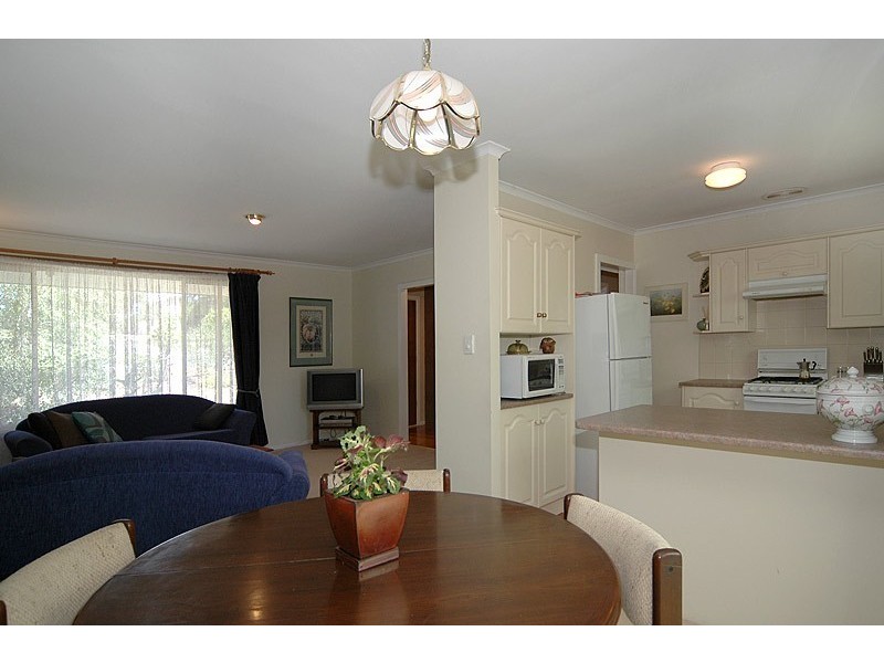 10 Pangari Drive, Fairview Park SA 5126