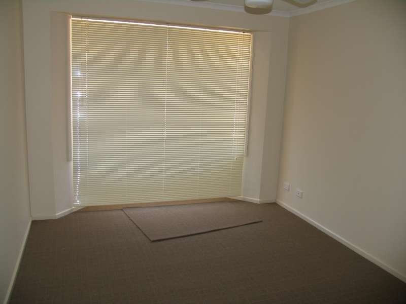 2 KENTISH ROAD, Elizabeth Downs SA 5113