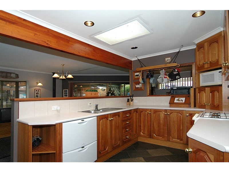 31 Allchurch Ave, Redwood Park SA 5097