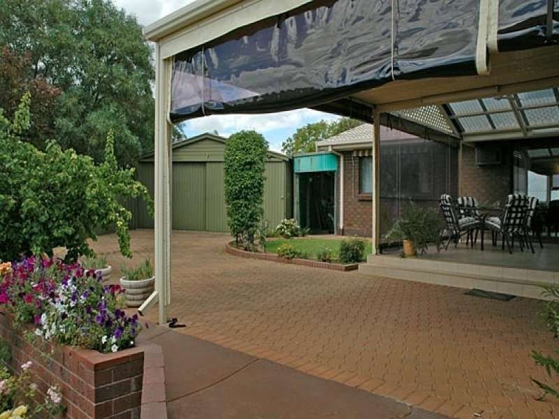 21 Severn Crt, Para Hills SA 5096