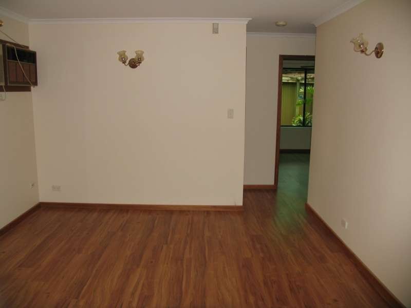 21 Severn Crt, Para Hills SA 5096