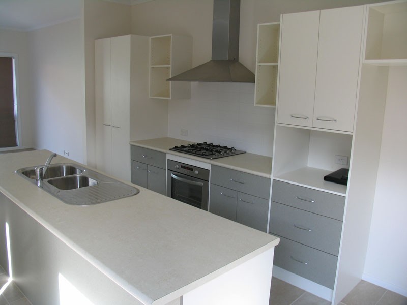 7 Phillipson Ct, Mawson Lakes SA 5095