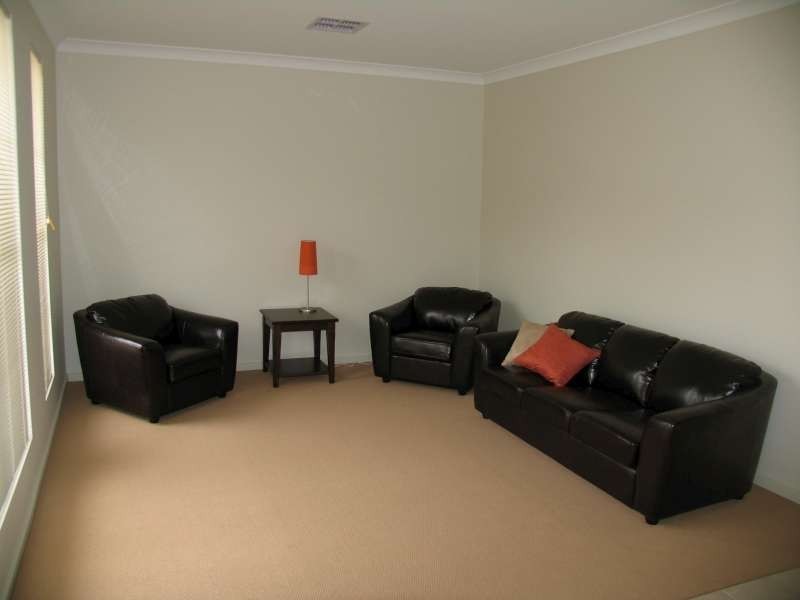 2/9-11 Bartlett Court, Golden Grove SA 5125