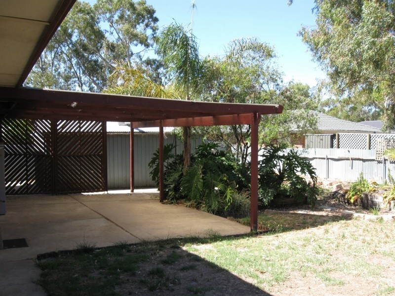 41 Baudin Ave, Fairview Park SA 5126