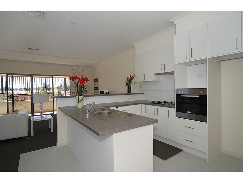 3/20-22 Phillipson Cct, Mawson Lakes SA 5095