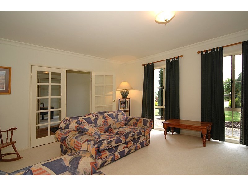 25 Humewood Pl, Golden Grove SA 5125