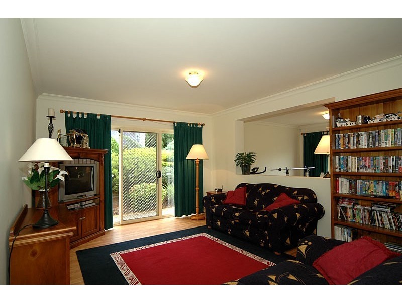 25 Humewood Pl, Golden Grove SA 5125