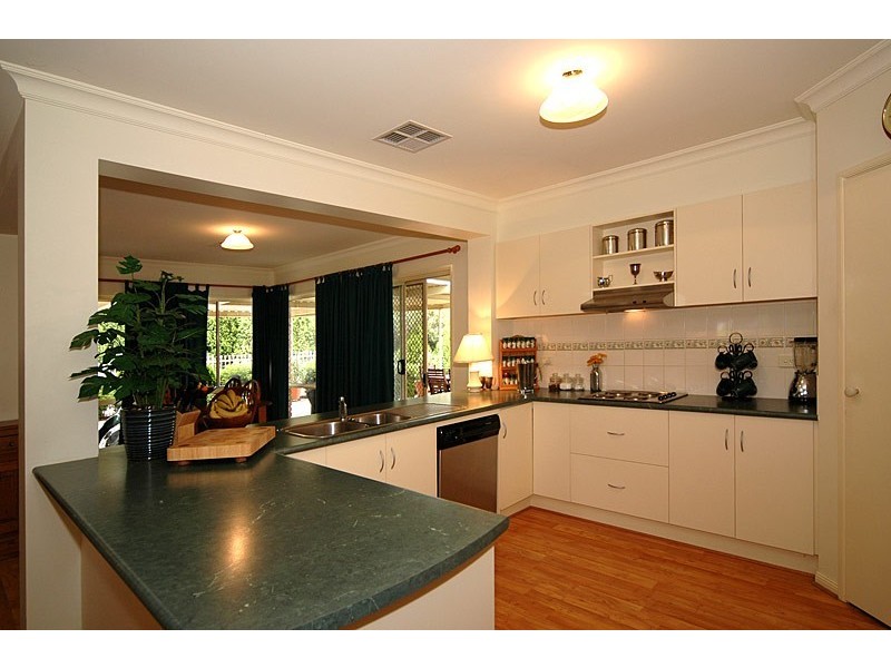 25 Humewood Pl, Golden Grove SA 5125