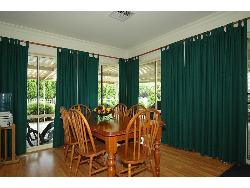 25 Humewood Pl, Golden Grove SA 5125