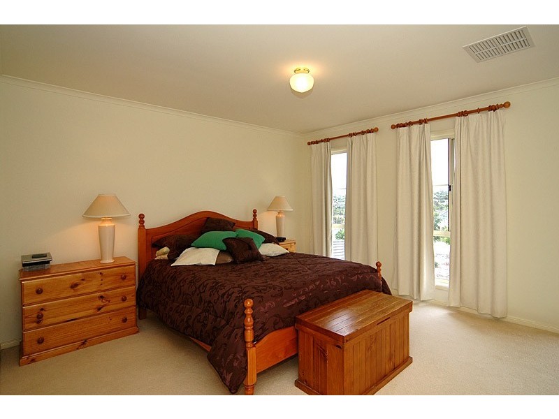 25 Humewood Pl, Golden Grove SA 5125