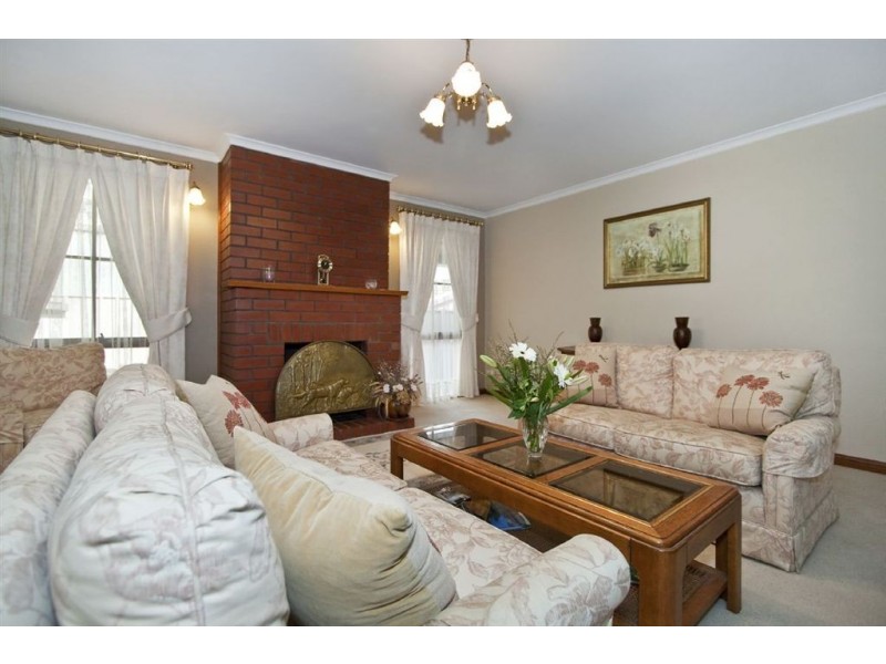 5 Kincumber Drive, Redwood Park SA 5097