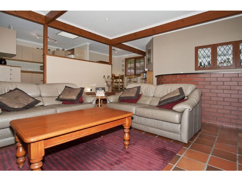 5 Kincumber Drive, Redwood Park SA 5097