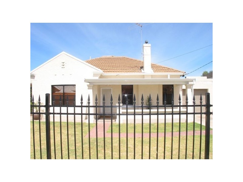 10 Fairweather Avenue, Woodville South SA 5011