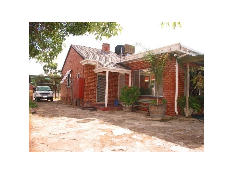 21 Blake Road, Elizabeth South SA 5112