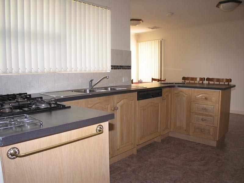 21 Finke Avenue, West Lakes Shore SA 5020