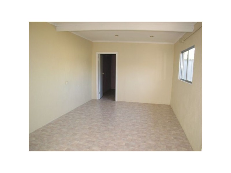 1132 Old Port Road, Hendon SA 5014