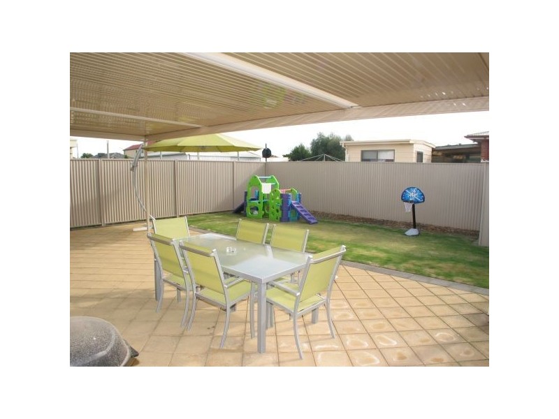 8 Campbell Street, Ferryden Park SA 5010