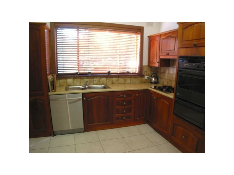11 Silver Crescent, Grange SA 5022