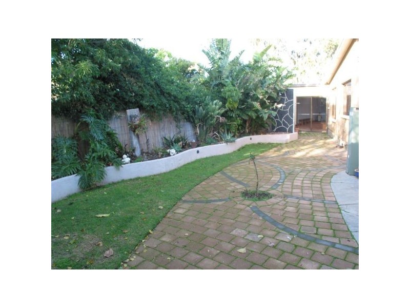 11 Silver Crescent, Grange SA 5022