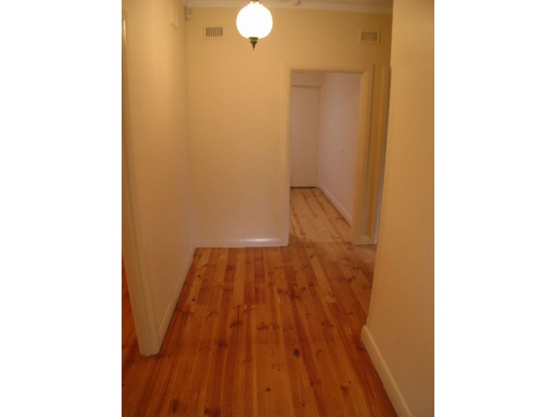 33 Lincoln Avenue, Largs Bay SA 5016