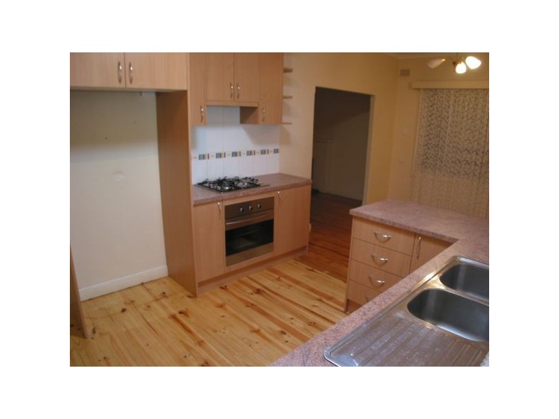 33 Lincoln Avenue, Largs Bay SA 5016