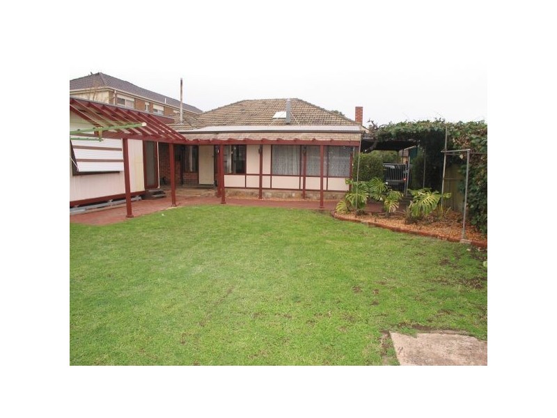 11 Agnes Street, Seaton SA 5023
