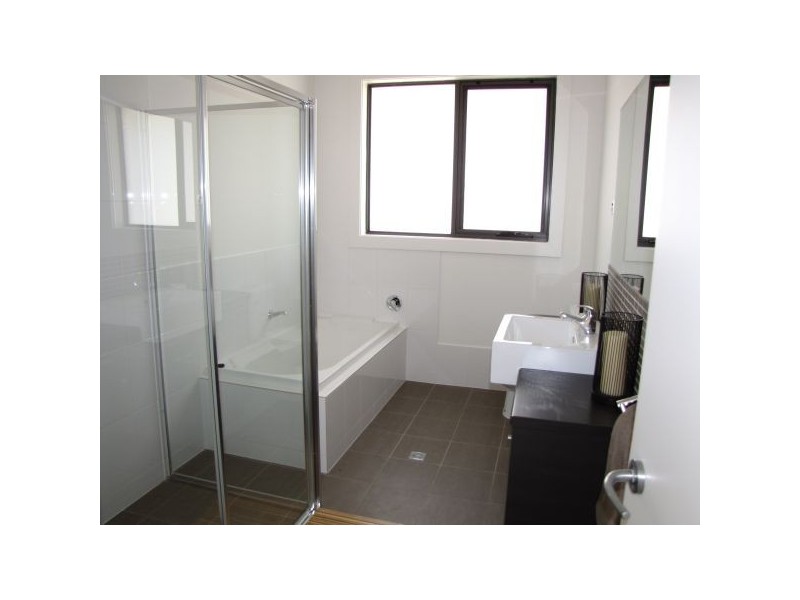 1 & 1a Lee Street, Gilles Plains SA 5086