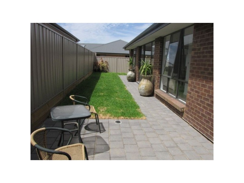 1 & 1a Lee Street, Gilles Plains SA 5086