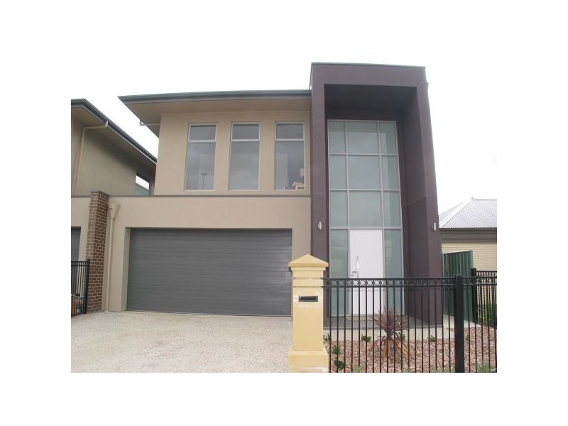 25 Adeline Street, Mawson Lakes SA 5095