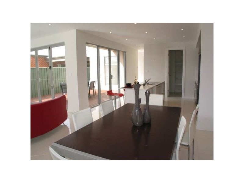 25 Adeline Street, Mawson Lakes SA 5095