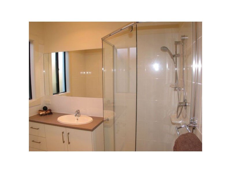 10 Illawarra Court, West Lakes Shore SA 5020