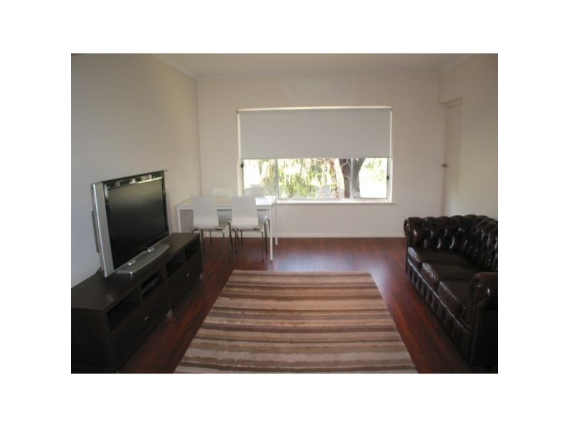 8/19 Fulton Street, Glenelg North SA 5045