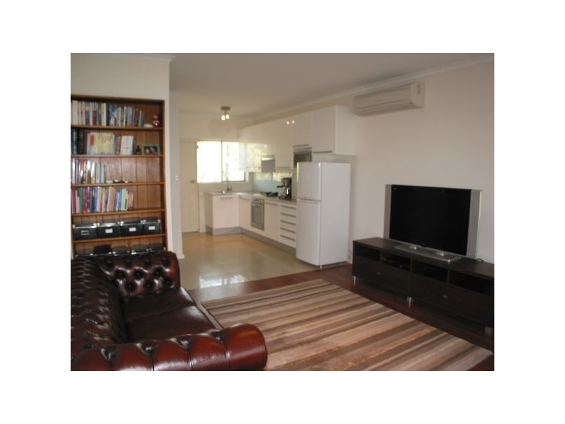 8/19 Fulton Street, Glenelg North SA 5045