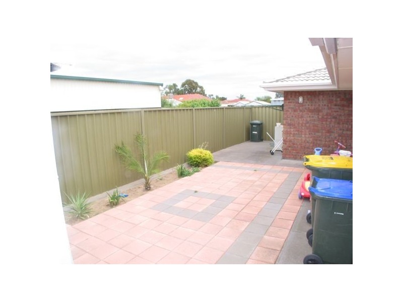 20 Torrens Crescent, Pennington SA 5013