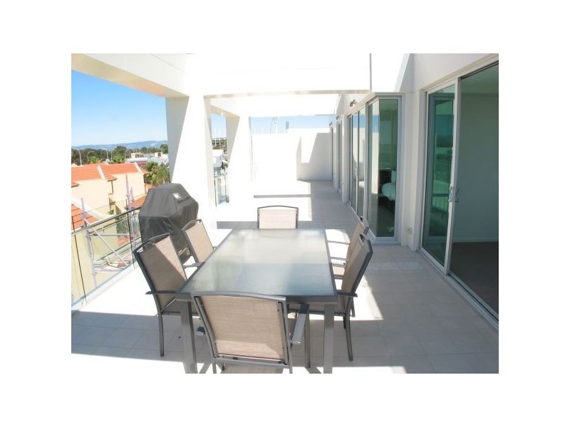 28/155 Brebner Drive, West Lakes SA 5021