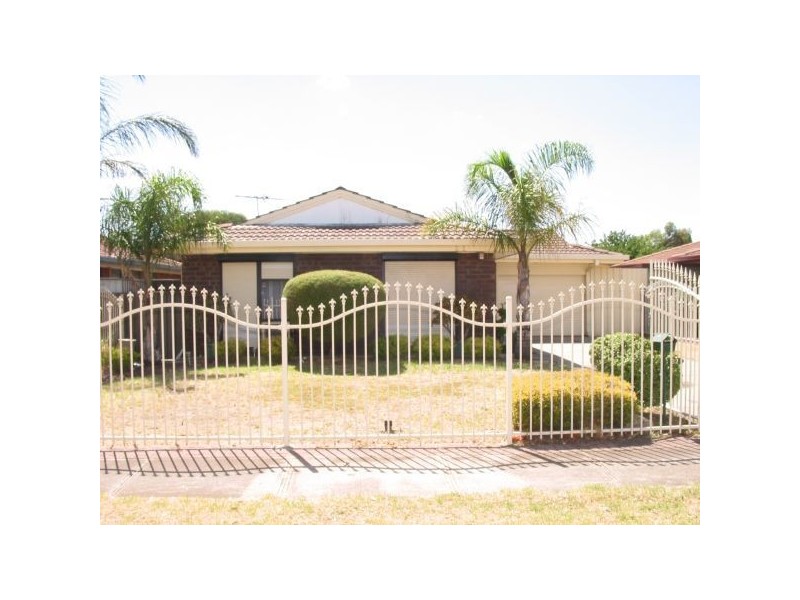 82 Gladstone Road, Mansfield Park SA 5012