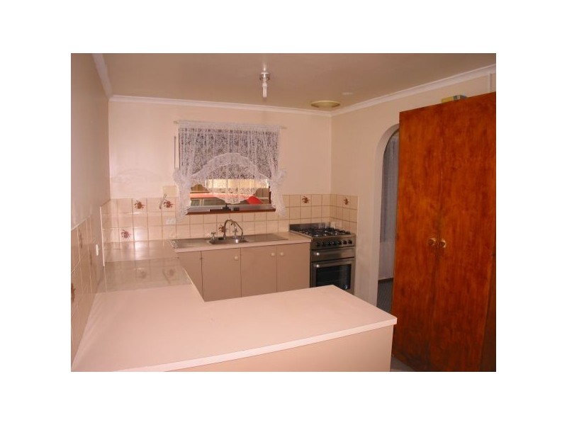82 Gladstone Road, Mansfield Park SA 5012