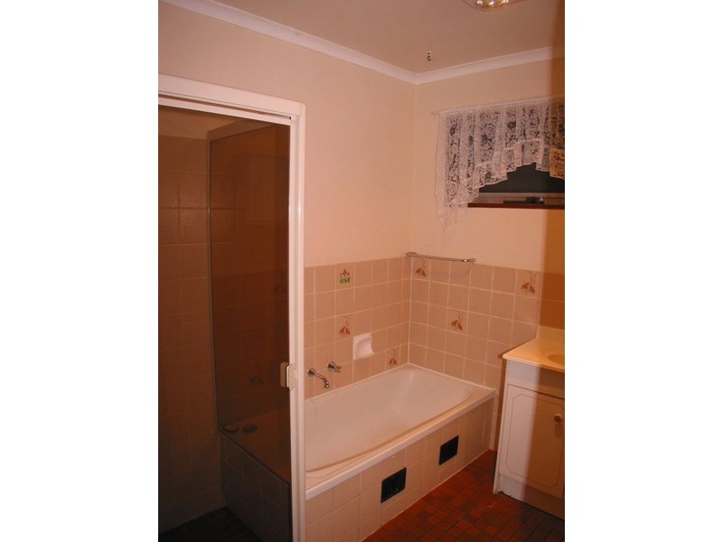 82 Gladstone Road, Mansfield Park SA 5012