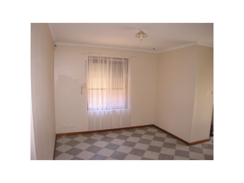 82 Gladstone Road, Mansfield Park SA 5012